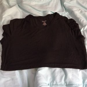 plain black t shirt